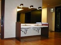 �V���o�[�̐��ʉ��ϑ�ݒu�H��