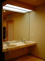 ���ʎ��ݔ��H��