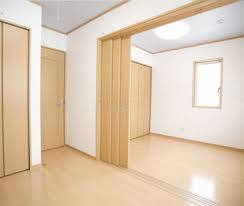 �ړ��Ԏd�؂�h�A�E�ǃN���X���ւ��@��t�����R�s